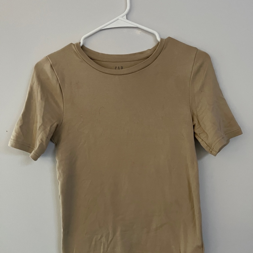 GAP basic beige Tshirt